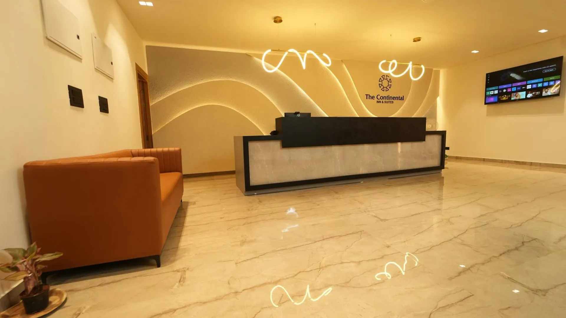 Hotel The Continental Inn & Suites Mysore