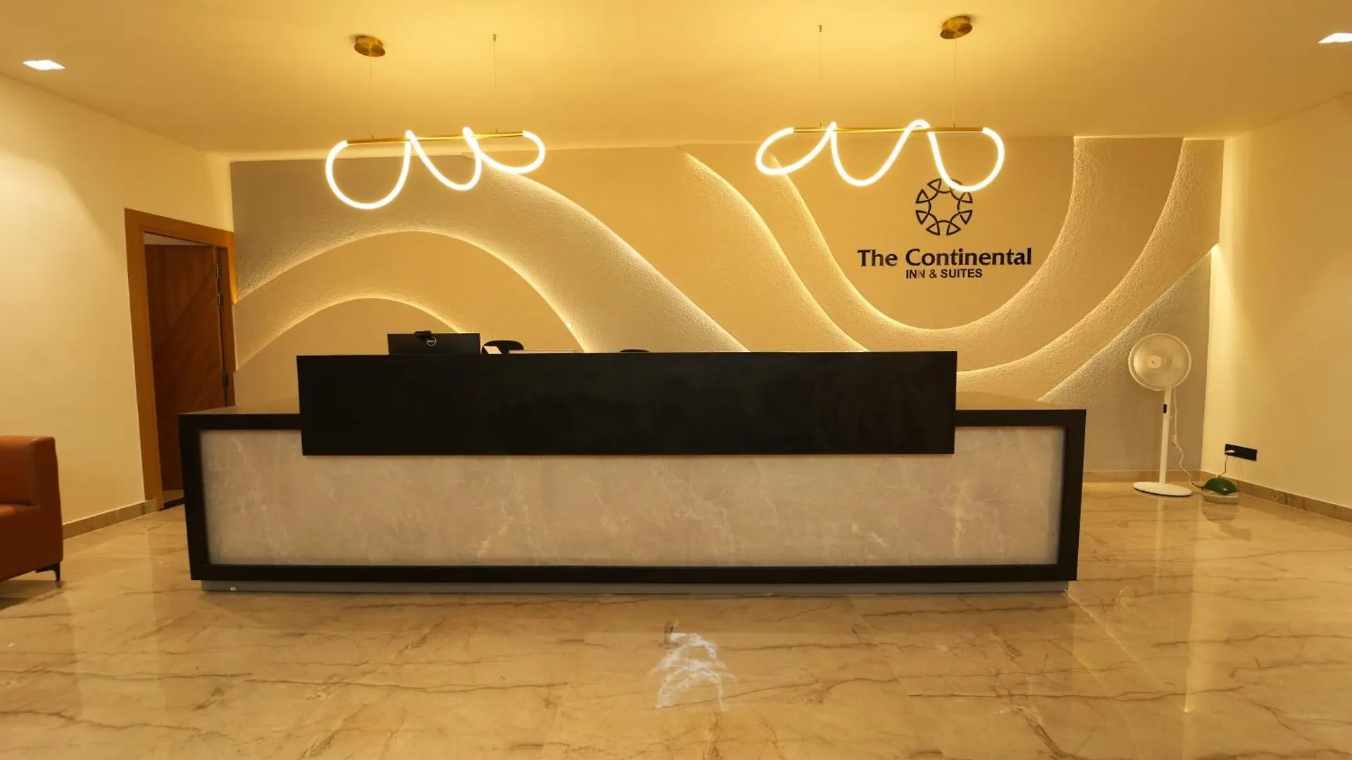 *** Hotel The Continental Inn & Suites Mysore India