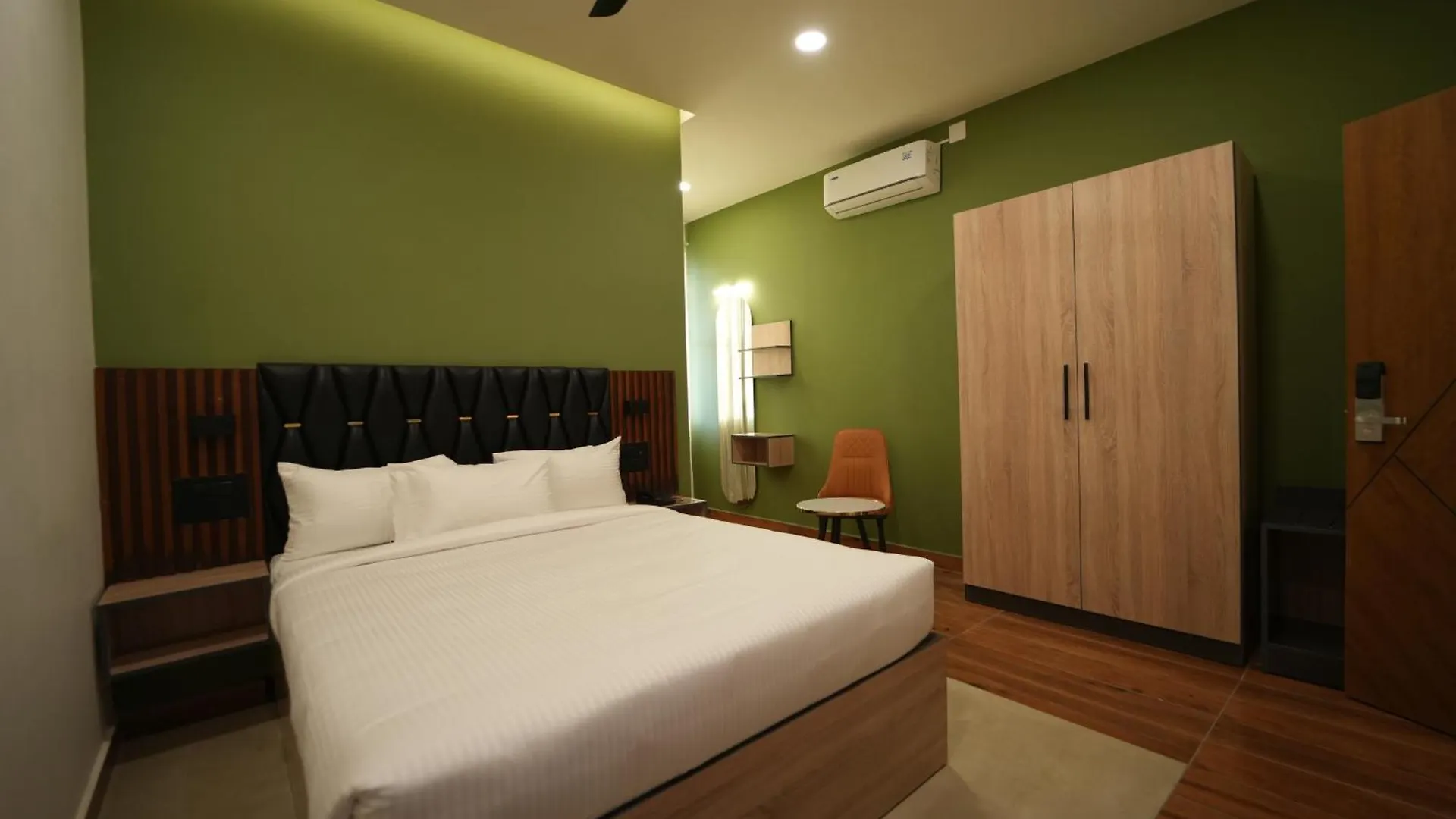 The Continental Inn & Suites Mysore