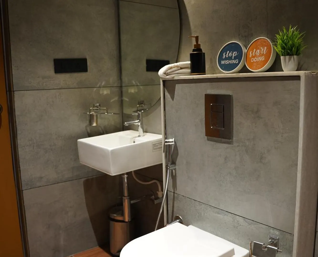 The Continental Inn & Suites Mysore