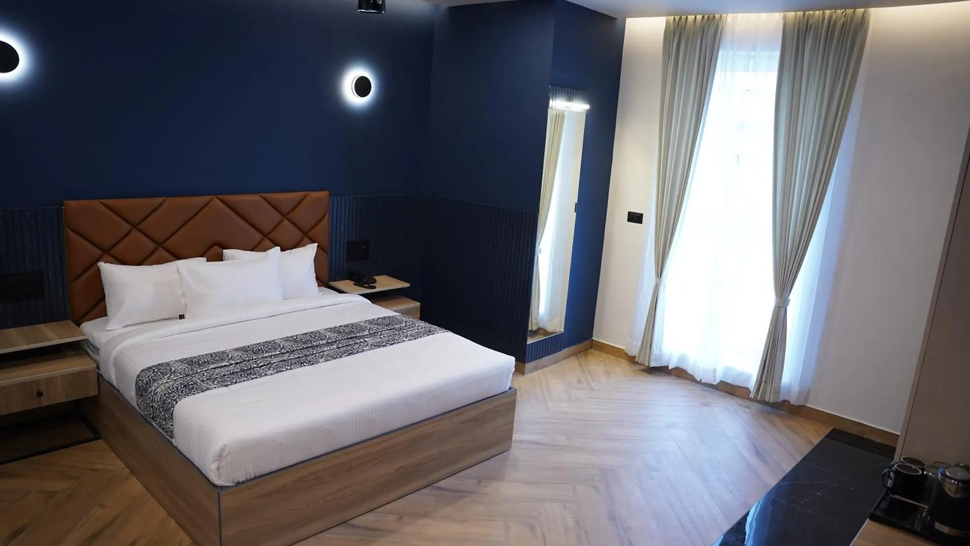 Hotel The Continental Inn & Suites Mysore