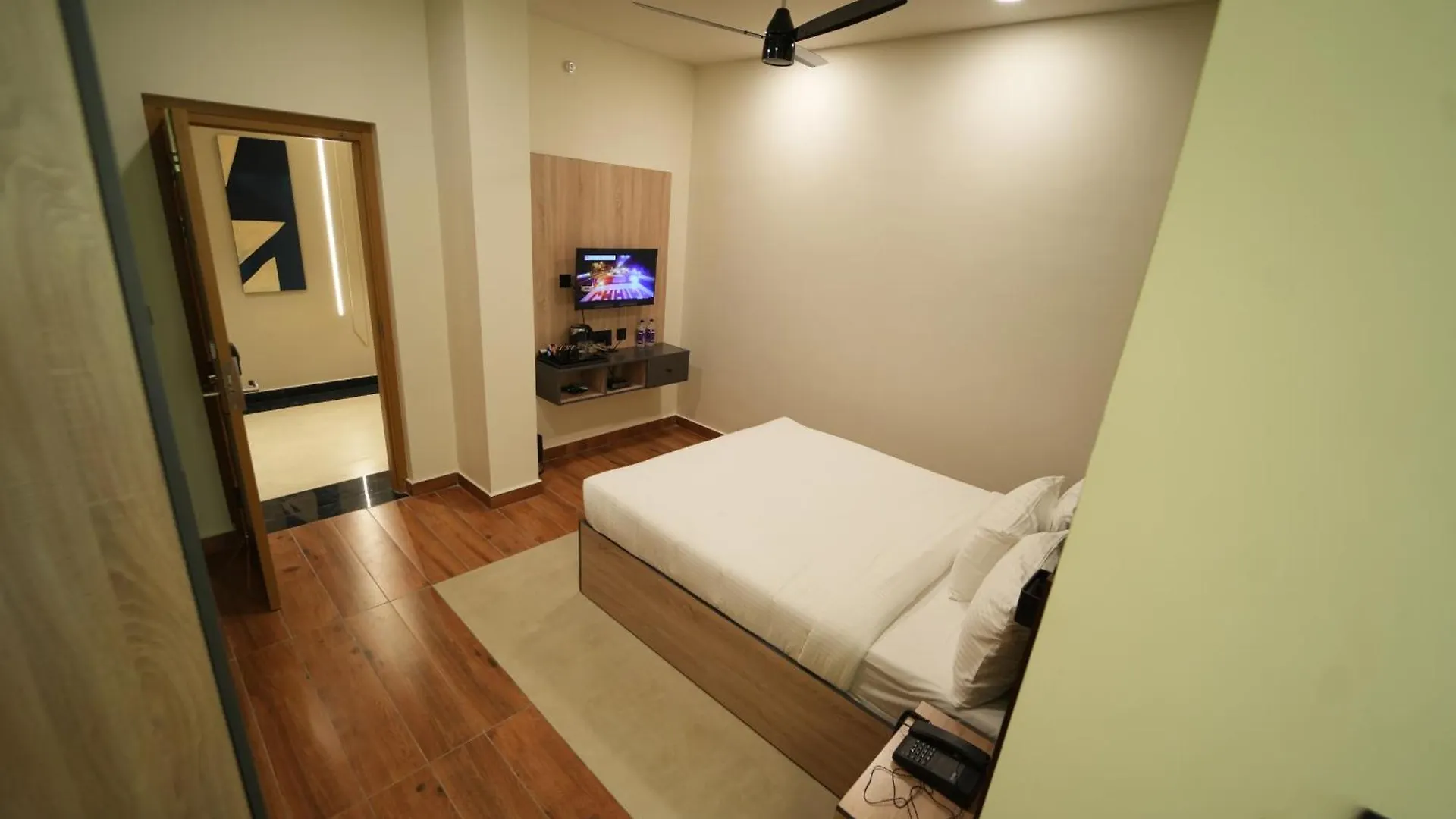 The Continental Inn & Suites Mysore Hotel
